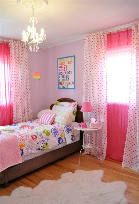 This other youth bedroom has nothing, but it is attractive and very striking, and all thanks to the painting with which that decorative game in here you can see 25 ideas to take advantage of the space in a small room. Wonderful Bedroom Design for Girls with Single Bed using ...