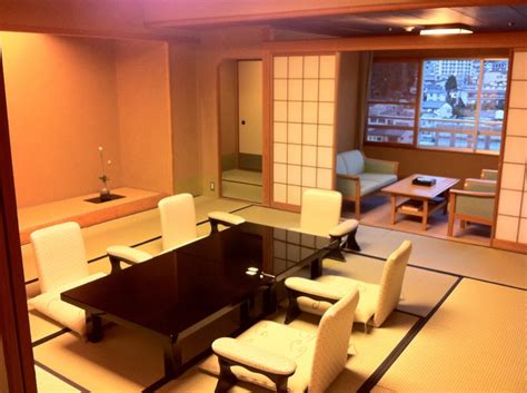 The simple, modern, loft style bed suits any color way. Tales of Japanese tea: Where is the bedroom in a Japanese ...