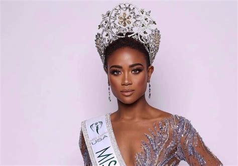 We Love To See It 22 Year Old Natalia Salmon Crowned Miss Earth Usa