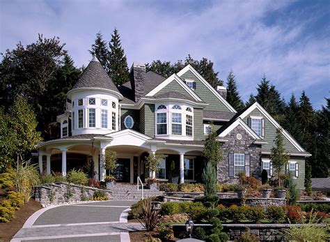 19 Shingle Style Homes Diverse Photo Collection
