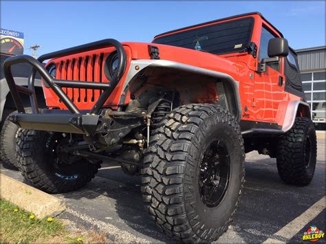 35 Cooper Stt Pro Tires And Genright Fenders On A Jeep Wrangler Tj
