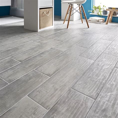 Soft Patinated Grey Matt Wood Effect Porcelain Floor Tile Pack Of L Mm W Mm