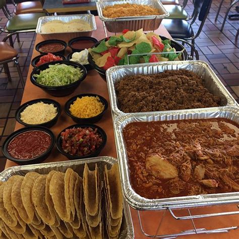 ¡que no le digan, que no le cuenten! Mexican Catering Services Quad Cities | Adolph's Mexican Food in 2020 | Party food buffet, Food ...
