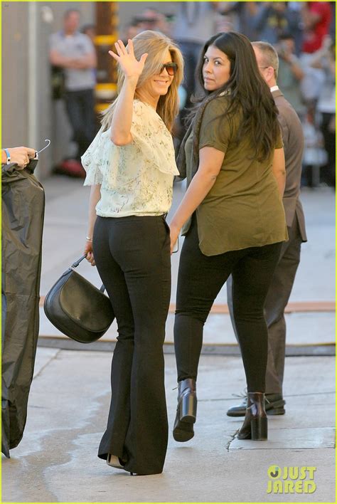 Jennifer Aniston Says She Bared Her Butt Before Kim Kardashian Photo