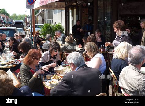 Al Fresco Dining Paris France Stock Photo Alamy