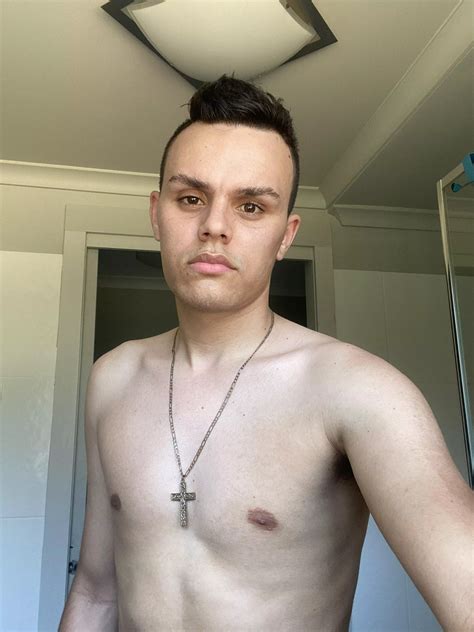 Australia Nudes Gayselfies Nude Pics Org