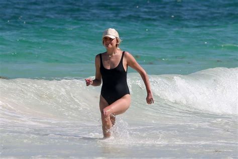 Kelsea Ballerini In Black Swimsuit 2019 11 Gotceleb