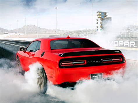 Dodge Challenger Srt Hellcat Wallpaper Red Muscle Car Car Sport
