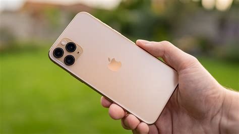 Iphone 11 Pro Gold Unboxing And First Impressions Youtube