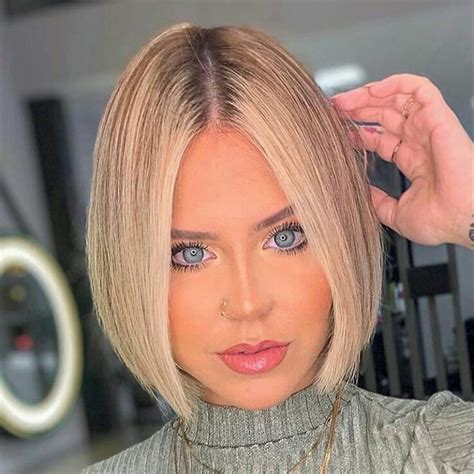 New hairstyle 2021 v cut. 50 Trendy Inverted Bob Haircuts for Women in 2021 - Page 5 ...