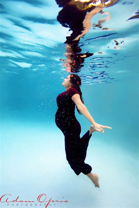 Underwater Maternity Adam Opris Photography Underwater Maternity Photography Underwater