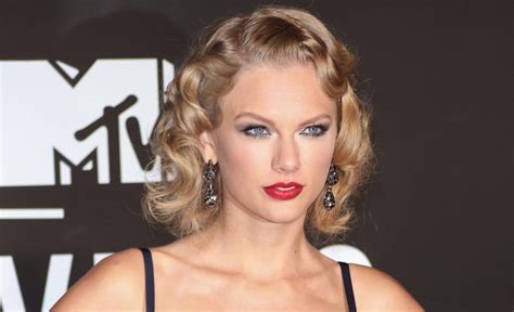 Has Taylor Swift Had Cosmetic Surgery