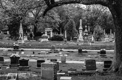 Hyperblogal Elmwood Cemetery
