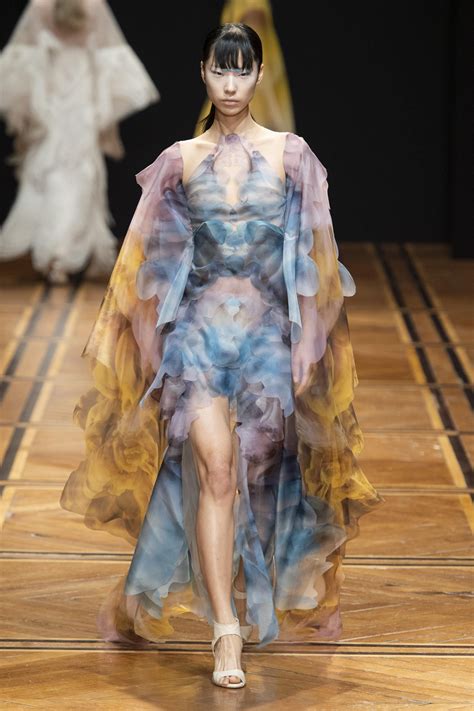 Défilé Iris Van Herpen Printemps été 2019 Couture Idées De Mode