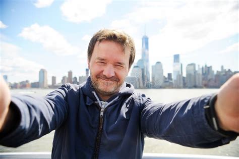 Man Making Selfie Manhattan Skyscrapers New York City Stock Photos