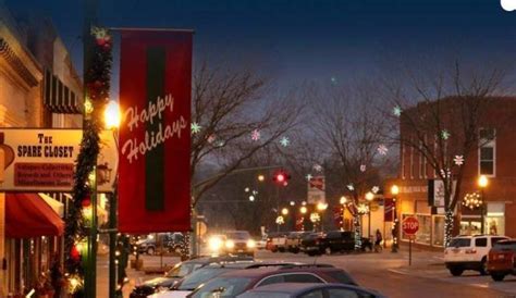 At Christmastime Ashland Nebraska Has The Most Enchanting Main Street