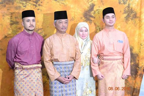 Tengku hassanal, pemangku raja pahang. Khabar Pahang: KDYTM Tengku Mahkota berbuka puasa bersama ...