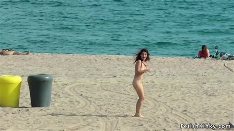 Redhead Made Walking Naked On The Beach Eporner
