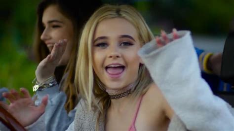 She is one of the popular tv personality & musician to many of the people. Travis Barker's Daughter Alabama Drops Debut Music Video, 'Our House' -- Watch Now! (Exclusive ...