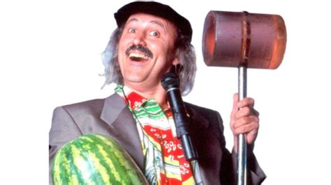 Gallagher Watermelon Smashing Comic Of 1980s Fame Dies At 76 Flipboard