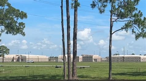 Martin Correctional Institution officer accused of smuggling drugs into