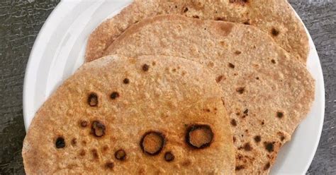 This simple flat bread requires only 2 ingredients! Spelt flatbread, vegan, plant-based recipes, kamut, bread | Plant based recipes, Alkaline diet ...