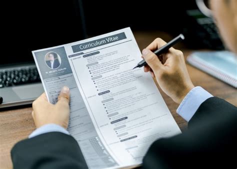 One thousand million, or 109 (ten to the ninth power), as defined on the short scale. How to write a CV that employers will love