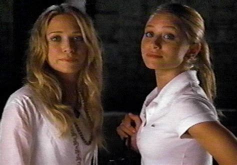 From it takes two to the challenge. Mary-Kate & Ashley Olsen - The Challenge-Eine echte ...