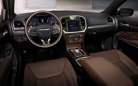 2020 Chrysler 300 Interior Features