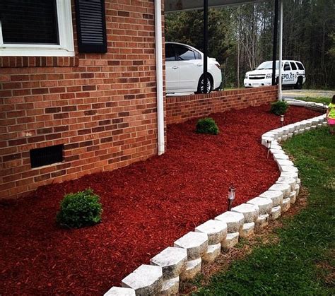 red mulch love it mulch landscaping front yard garden design front yard landscaping design