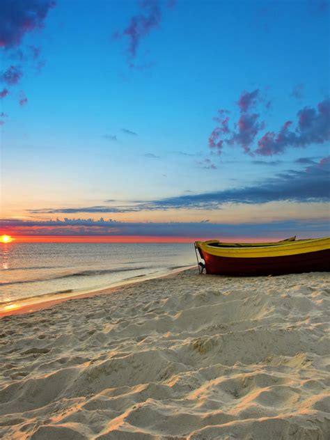 Free Download On The Beach Desktop Wallpaper Sand Boats 2560x1600 Pixel