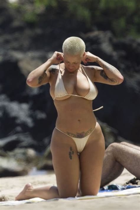 Amber Rose Topless 23 Paparazzi Photos The Sex Scene