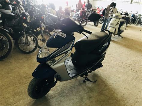 Apart from scooty, you can buy a car, electric scooter, and bikes online. Honda Dio Std refurbished scooter at best price | CredR
