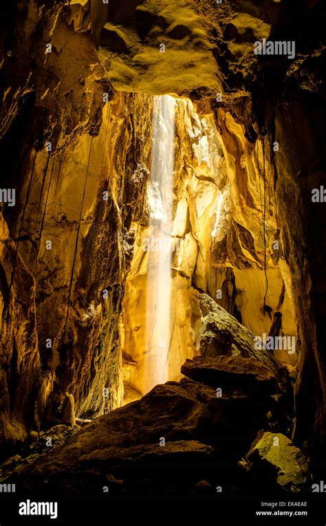 Sun Beam In Dark Cave Lopburi Thailand Hdr Stock Photo Alamy