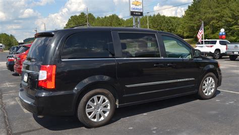 Pre Owned 2014 Chrysler Town And Country Sports Van