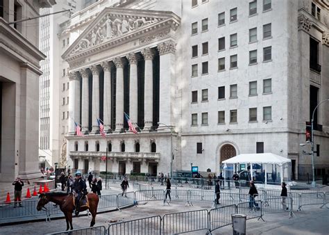 Wall Street Financial District 05 Ny Stock Exchange New York New