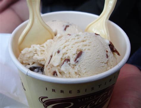 Graeter’s, Clifton, Cincinnati OH – Left at the Fork