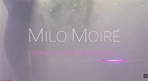 Milo Moiré Naked Selfie Performance Extasia Zurich