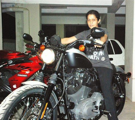 It is well known for its famous motorcycle bullet which is a hot favorite thorughout the. indian lady riding bike royal enfield 3 - IndiaGirlsOnBike ...