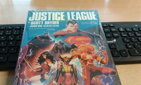 Collection First Book Of The Scott Snyder Justice League Deluxe