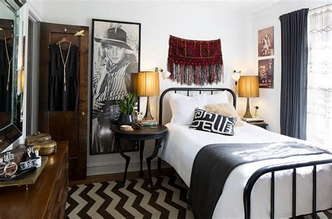 25 Cool Eclectic Bedroom Design Ideas