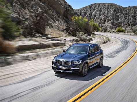 Below is the detailed car comparison, based on price, specifications & other features, of bmw x3 and jaguar f pace. 2018 Jaguar F-PACE vs. 2018 BMW X3: Which is Best? | Autobytel.com
