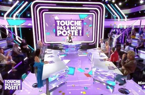 TPMP C8 Cyril Hanouna dévoile son plateau flambant neuf VIDEO