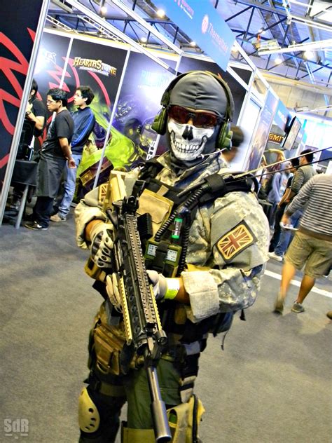 Call Of Duty Ghost Cosplay Sdr Cosplay Pinterest Festivals