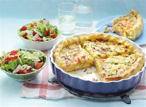 Quiche Lorraine Met Ham En Bosuitjes Salade Recept Allerhande