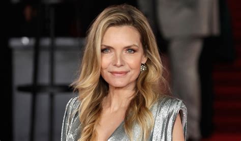 Michelle Pfeiffer Is Willing To Play Catwoman Again Michelle Pfeiffer