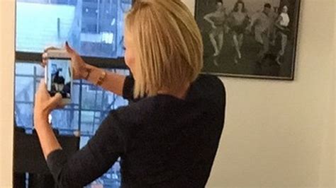 Kelly Ripa Says She Sent Butt Selfie To In Laws See Her Funny Story