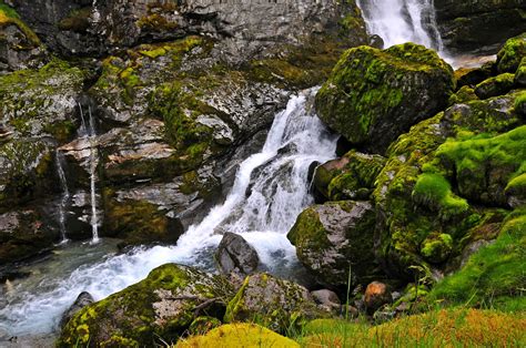 Moss Waterfall Rocks Wallpapers Hd Desktop And Mobile Backgrounds