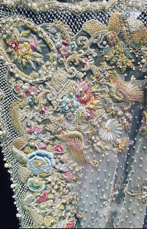 Definition of embroidery in the definitions.net dictionary. fec831b57579224964e0e7ea3d568e72.jpg 640×993 pixels ...