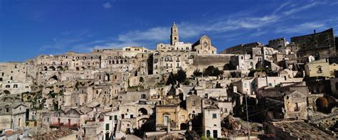 Tante sistemazioni in alberghi, residence e b&b a prezzi last minute per la vostra vacanza in provincia di matera nella regione della basilicata! Italian city built into the rocks - Page 1 - Diversity ...
